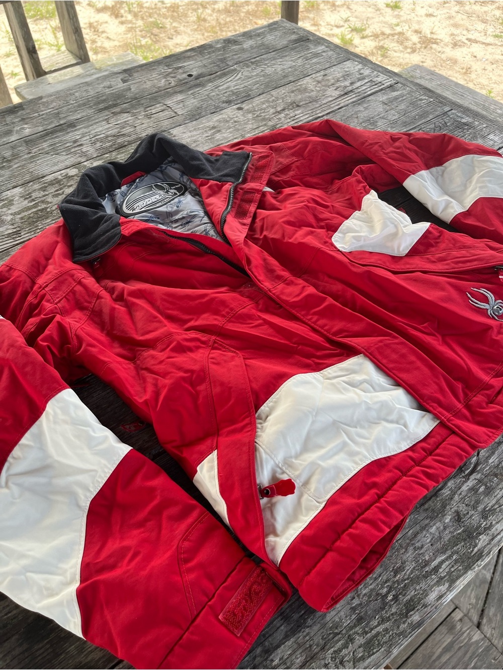 Spyder Red and white Ski Jacket Inner Liner, great condition , women’s 8-10